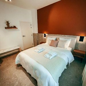 Kamer met een Queen Size Bed